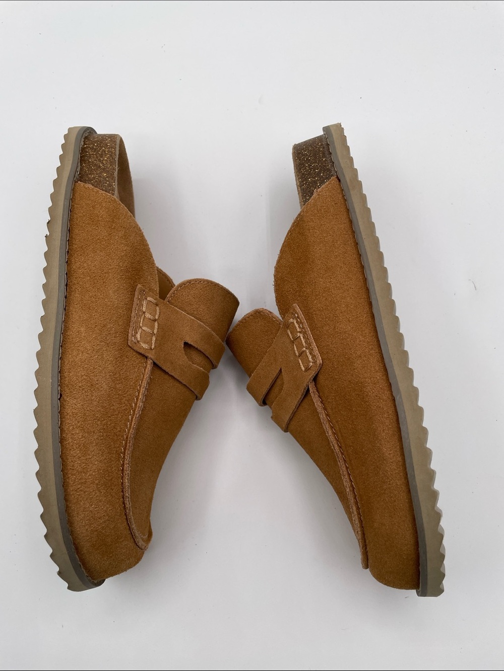 Cushionaire Women’s 7.5 Tan Suede Leather Slip-On Clog Loafer Mule NEW - Picture 10 of 13